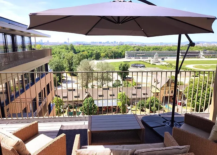 Panorama Apartment Vienna - Free Parking, Sauna & Fitness